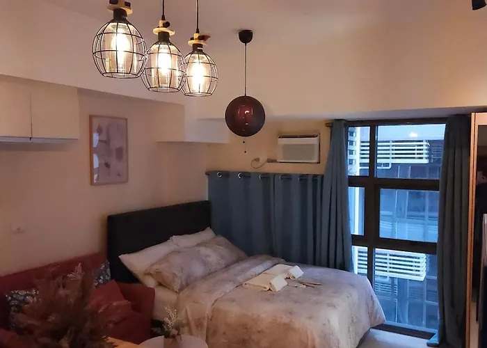 Apartment Elivion Staycations In Mckinley Hill Bgc With Pool Near Venice Mall *