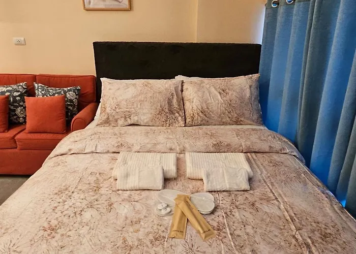 Elivion Staycations In Mckinley Hill Bgc With Pool Near Venice Mall Apartment